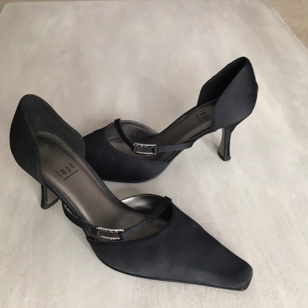 Gently used Impo shoes. Size 7